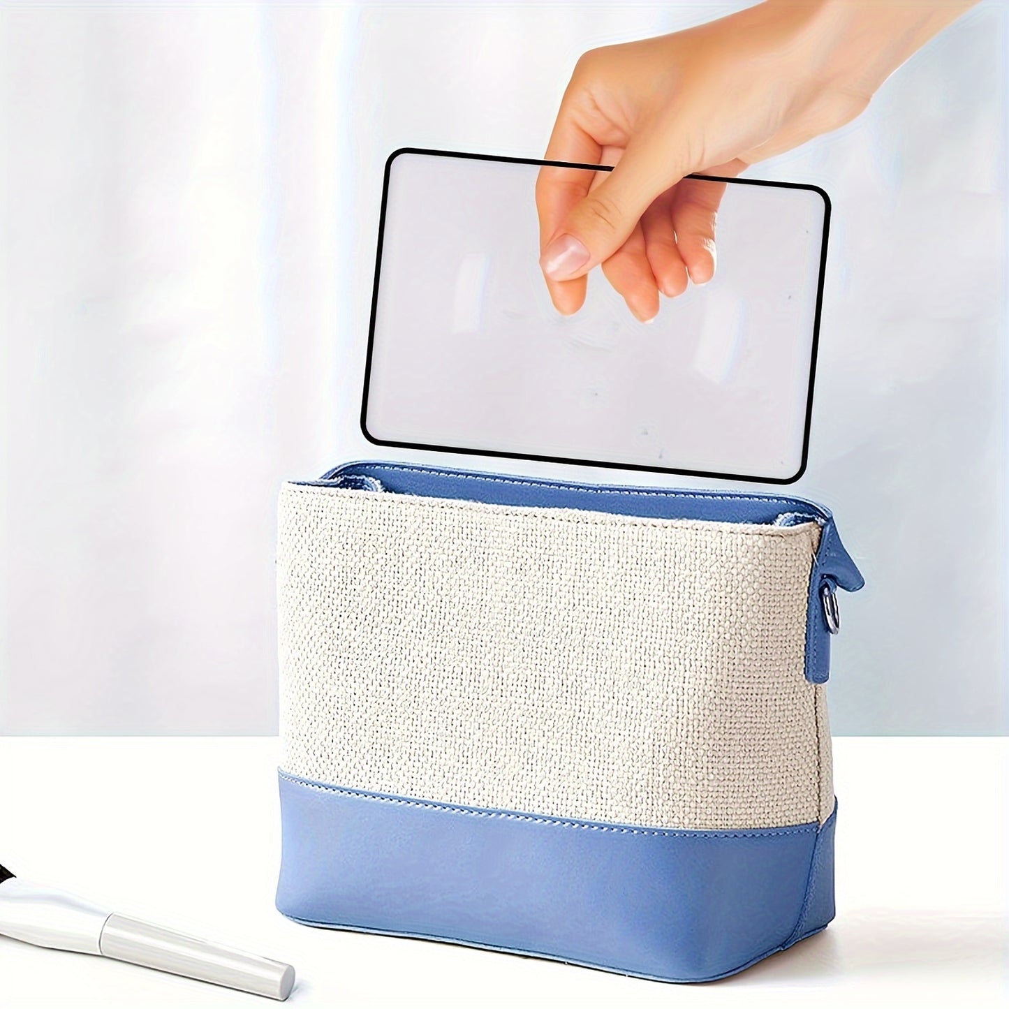 3X Magnifier - Crystal-Clear Portable Transparent Card-Style Magnifying Glass with Compact Design