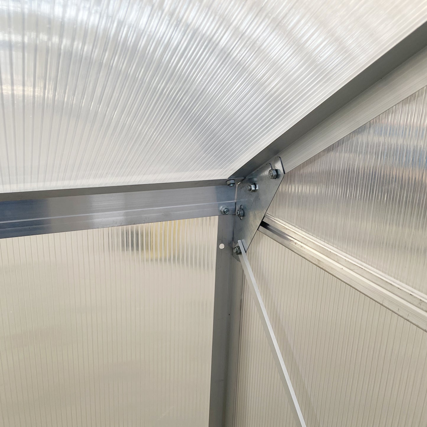 6' x 4' Aluminum Lean-to Greenhouse Polycarbonate Walk-in Garden Greenhouse with Adjustable Roof Vent, Rain Gutter and Sliding Door